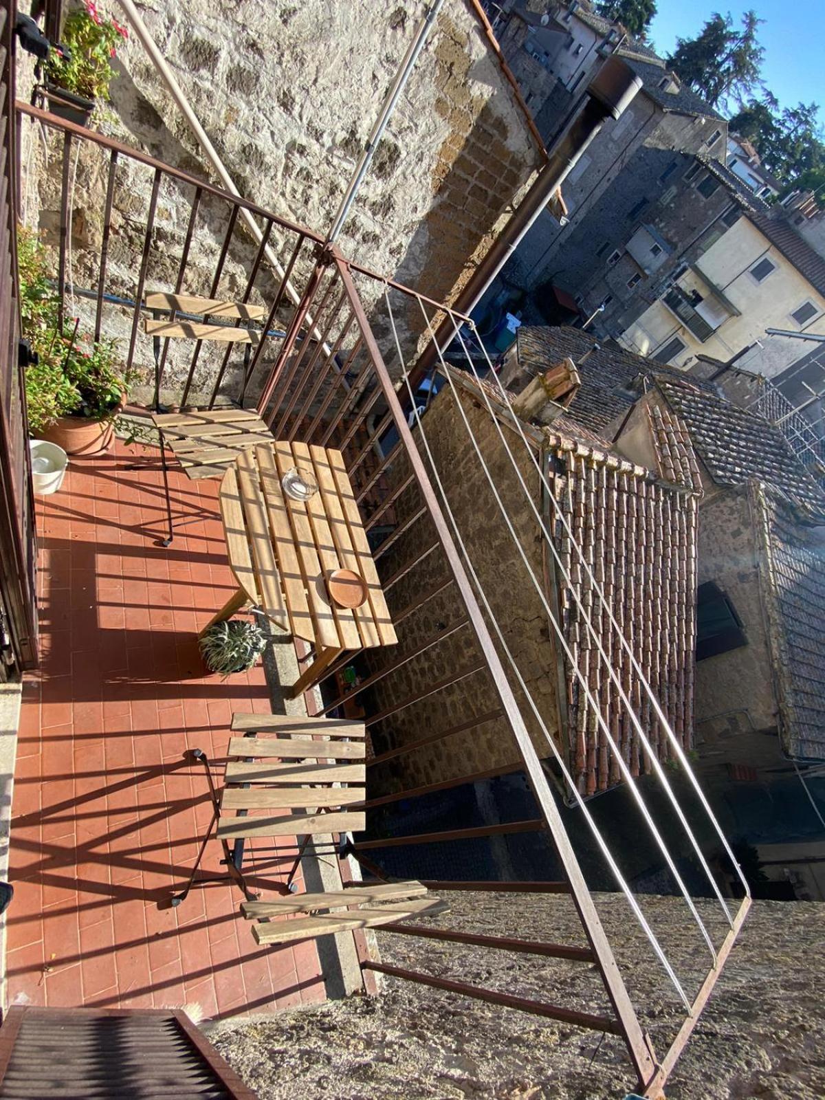 La Torretta Nel Borgo Villa Ronciglione  Exteriör bild